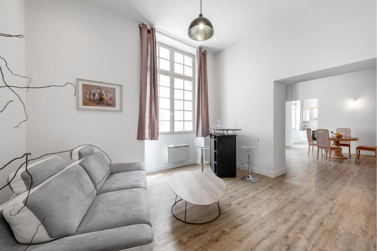 Bright Spacious Well-Equipped Apartment カルカソンヌ エクステリア 写真