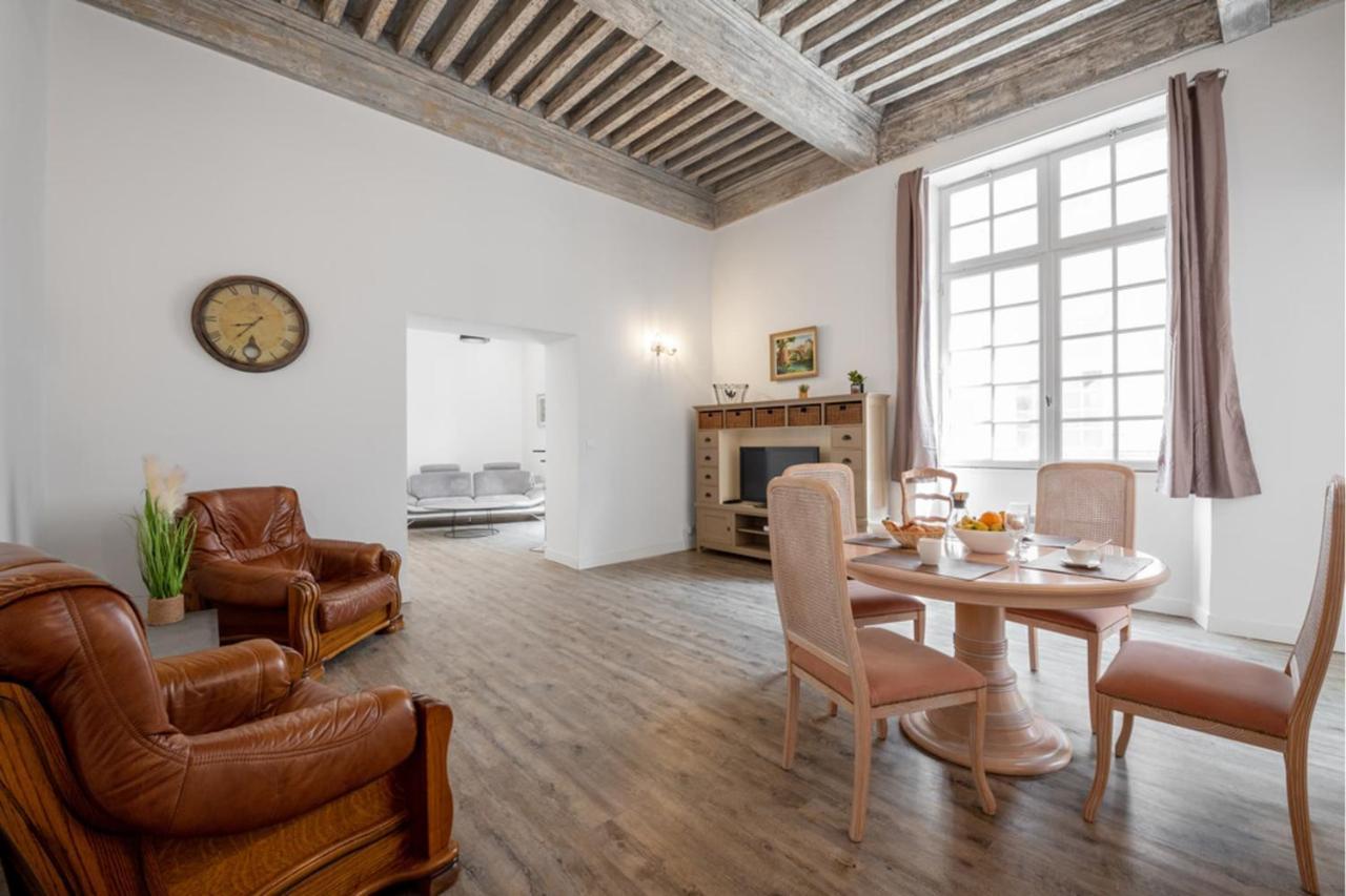 Bright Spacious Well-Equipped Apartment カルカソンヌ エクステリア 写真