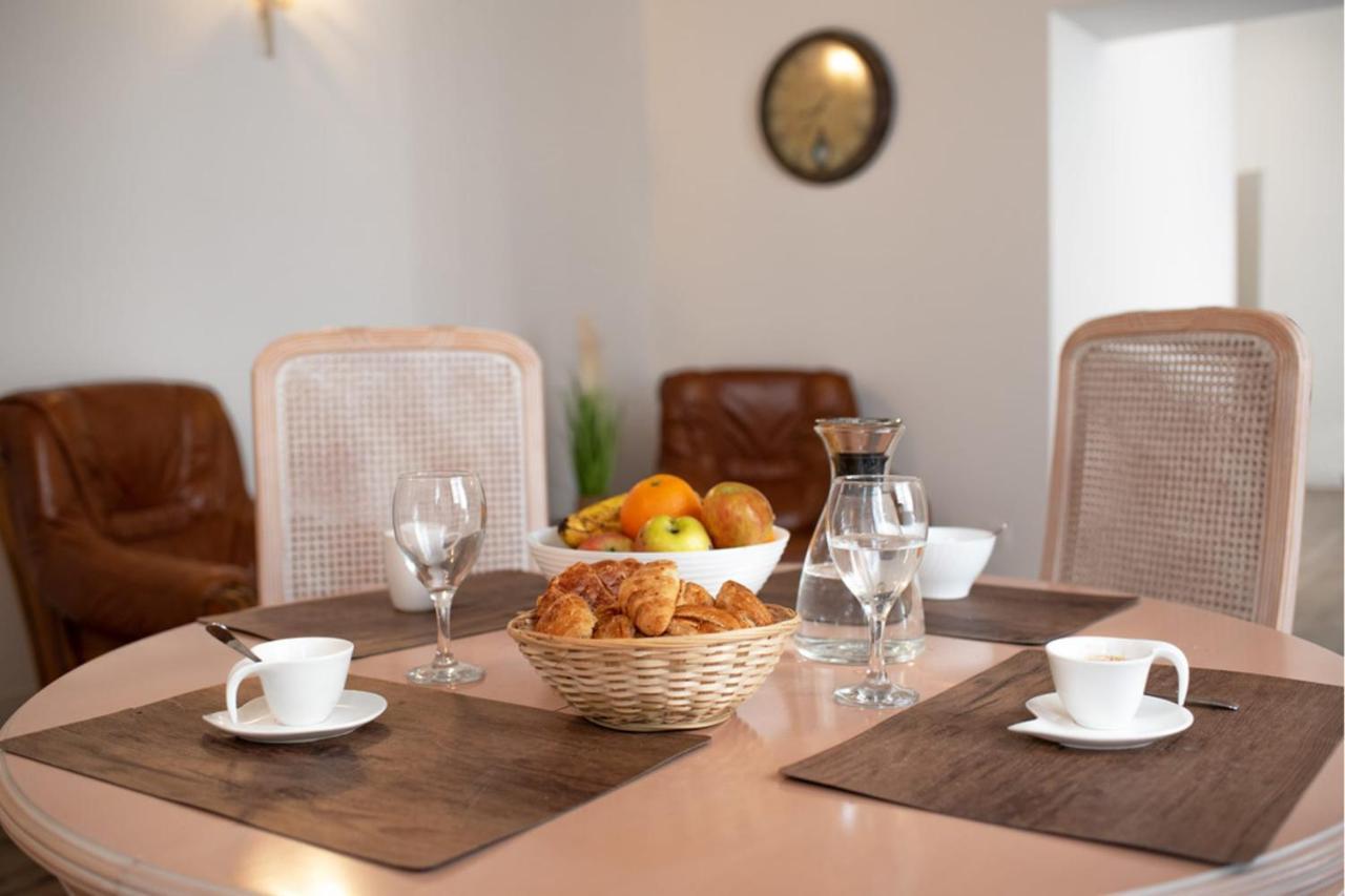 Bright Spacious Well-Equipped Apartment カルカソンヌ エクステリア 写真