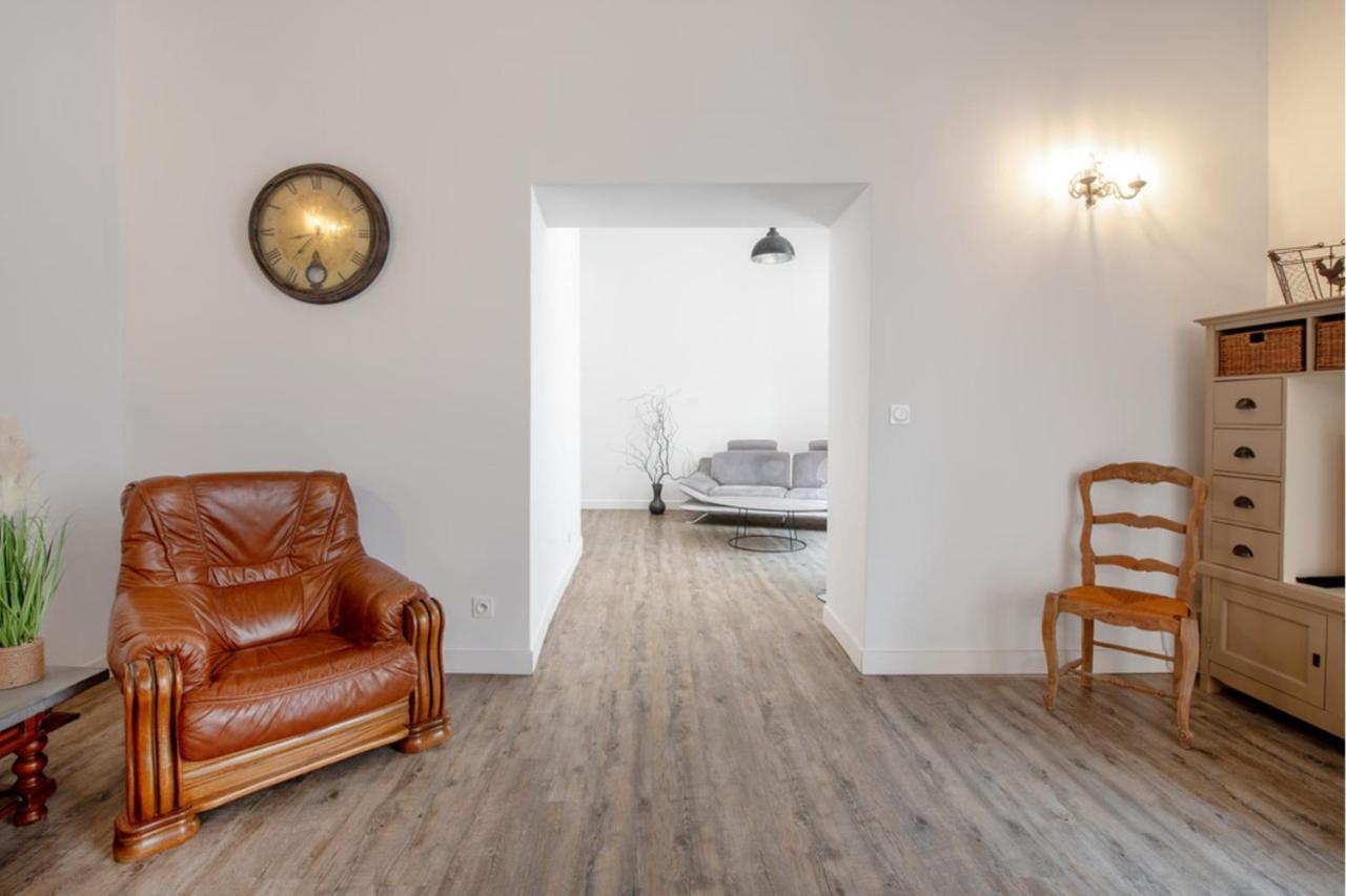 Bright Spacious Well-Equipped Apartment カルカソンヌ エクステリア 写真